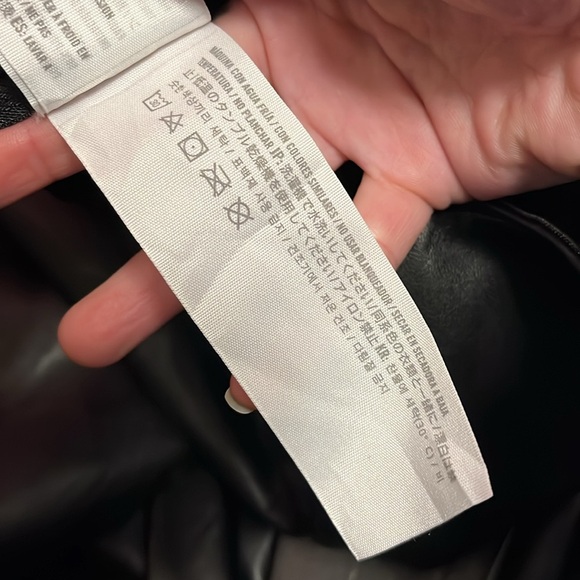 NWT Abercrombie & Fitch Vegan Leather Split Hem Flare High Rise Pants Short new - Picture 14 of 14